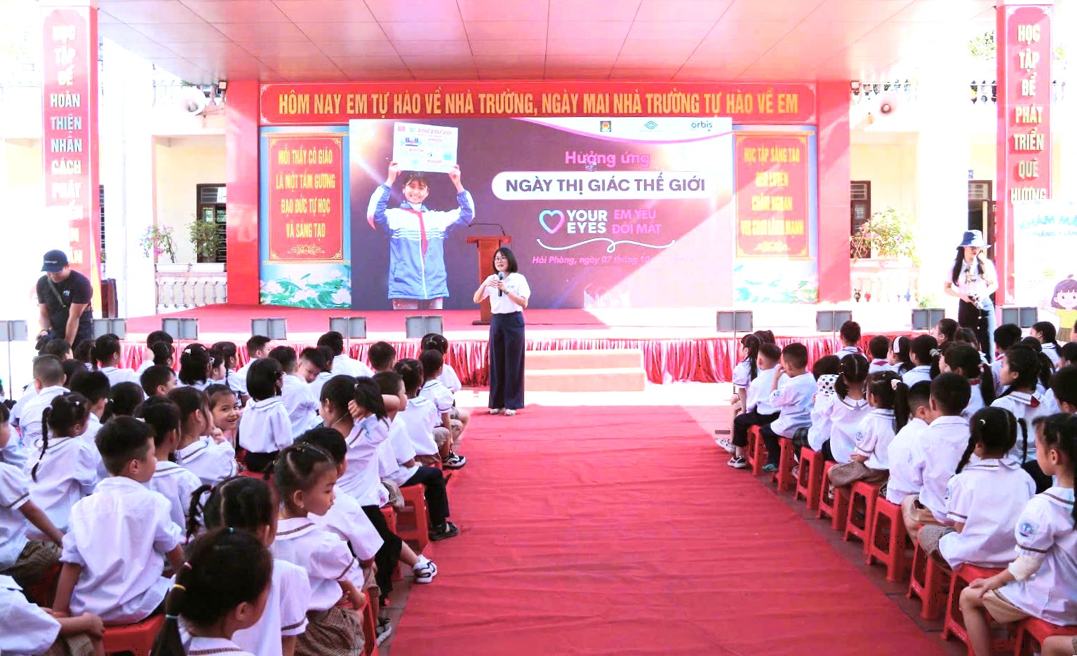BỆNH VIỆN MẮT HẢI PHÒNG TRIỂN KHAI HOẠT ĐỘNG CHĂM SÓC MẮT HỌC ĐƯỜNG HƯỞNG ỨNG NGÀY THỊ GIÁC THẾ GIỚI 2026